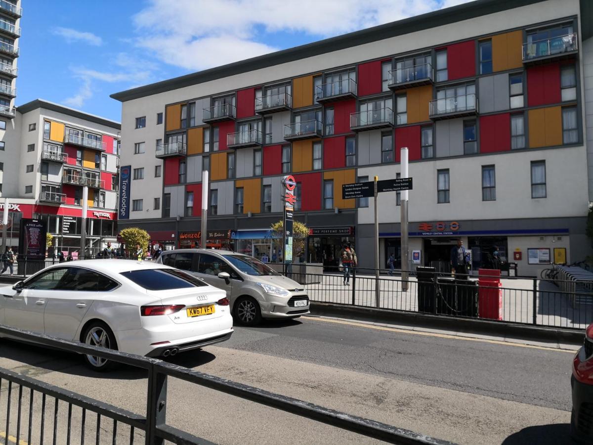 Carnation Flat A In Wembley Διαμέρισμα Λονδίνο Εξωτερικό φωτογραφία
