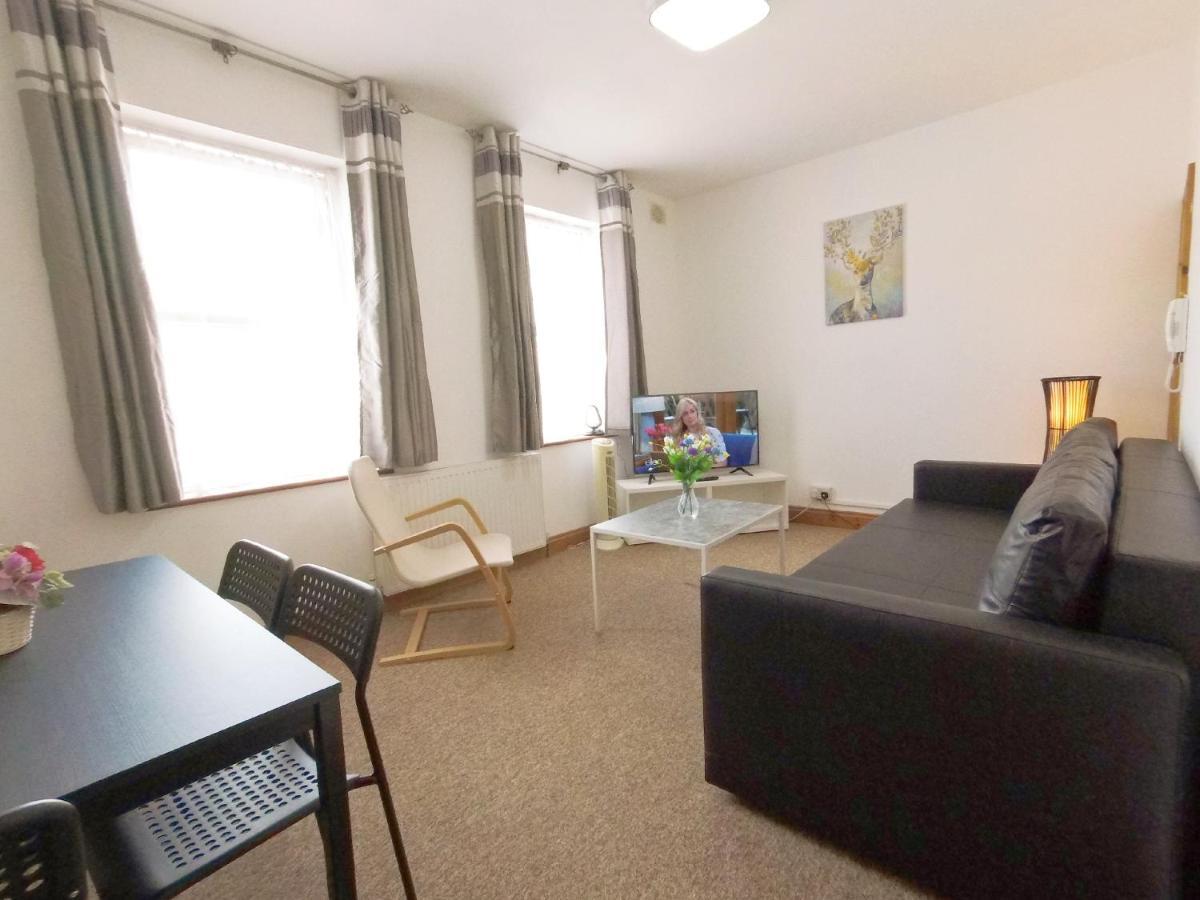 Carnation Flat A In Wembley Διαμέρισμα Λονδίνο Εξωτερικό φωτογραφία