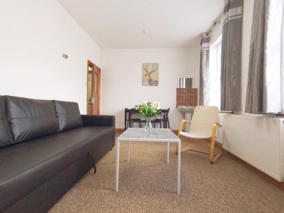 Carnation Flat A In Wembley Διαμέρισμα Λονδίνο Εξωτερικό φωτογραφία
